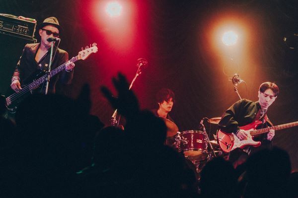 UNCHAIN、結成30周年を冠するツアーファイナルが東京キネマ倶楽部にて大団円で閉幕！【オフィシャルレポート】