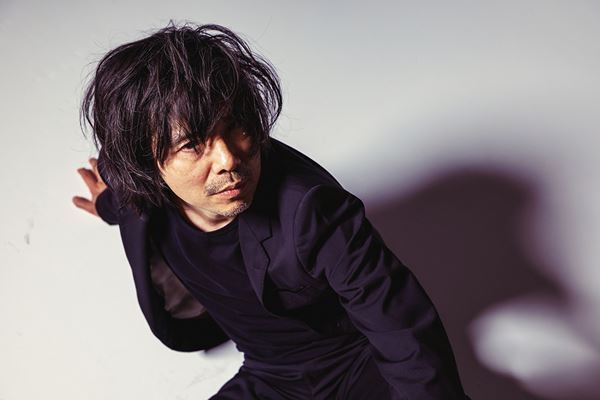 宮本浩次・新作『I AM HERO』インタビュー、「転がり続けないとロックバンドではない」60歳で辿り着いた全方位の挑戦