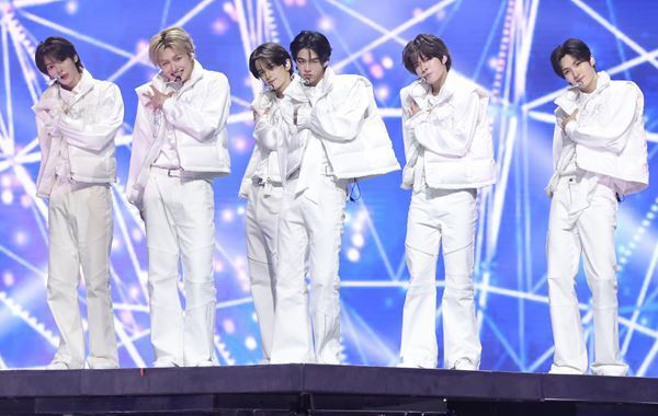 JENNIEが圧巻の4冠達成＆Stray Kidsが初の大賞！ 台湾・台北ドームを熱狂させた「一夜限りの伝説」をレポート