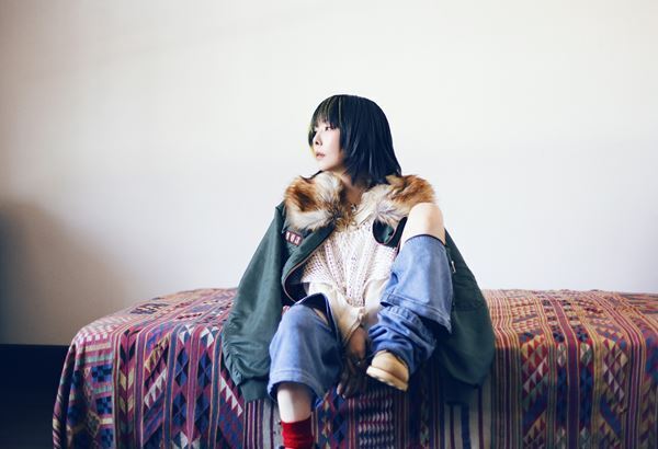 aiko、最新アルバム『最後に熱い日々を狂わしき想いで』リリース決定　収録曲がアニメ『アオのハコ』OPテーマに＆日本武道館追加公演も発表