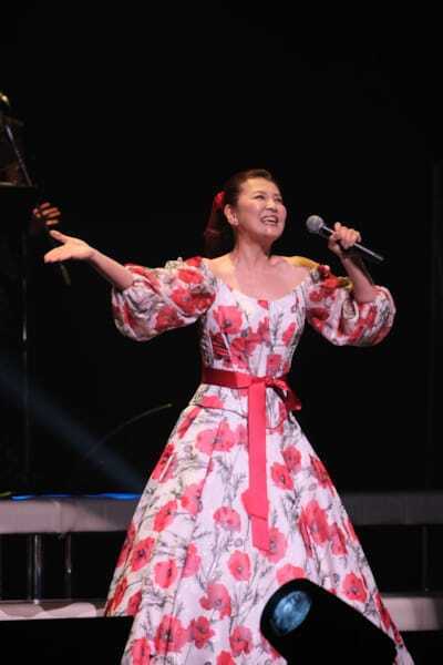 古舘伊知郎＆南野陽子と昭和の名曲をたどる『昭和101年スーパーソングブックショウ』横浜公演レポート　大阪公演もまもなく開催！
