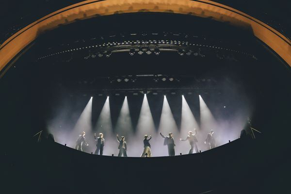 Ayumu Imazu、無限の才能を解放して5,000人を魅了した東京・国際フォーラム公演【オフィシャルレポート】