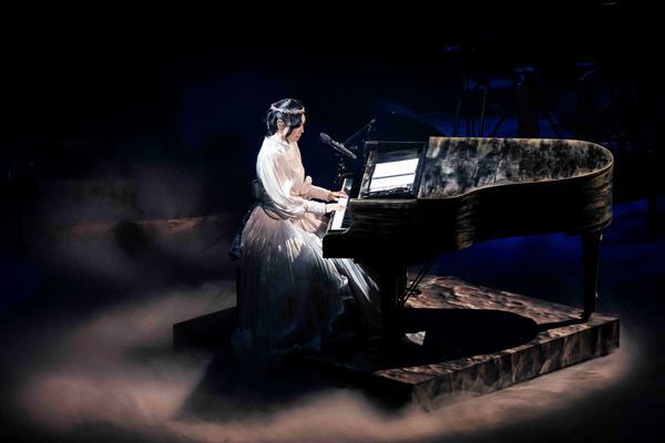 松任谷由実、最高傑作の新作を提げた全国ツアー開幕　「私が私に逢いに行く夢」をテーマに全72公演を巡る【オフィシャルレポート】