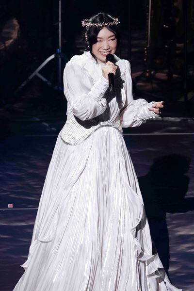 松任谷由実、最高傑作の新作を提げた全国ツアー開幕　「私が私に逢いに行く夢」をテーマに全72公演を巡る【オフィシャルレポート】