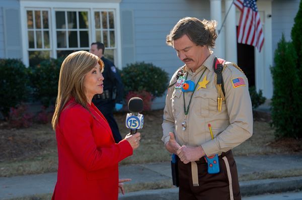 伝説のパロディが復活『最終絶叫計画 令和！』6月公開決定 大ヒットホラーをイジり倒す予告編公開