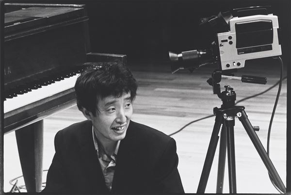 『いつもとなりにいるから　日本と韓国、アートの80年』横浜美術館で　160点以上の作品を通し、日韓美術の関係史をひもとく