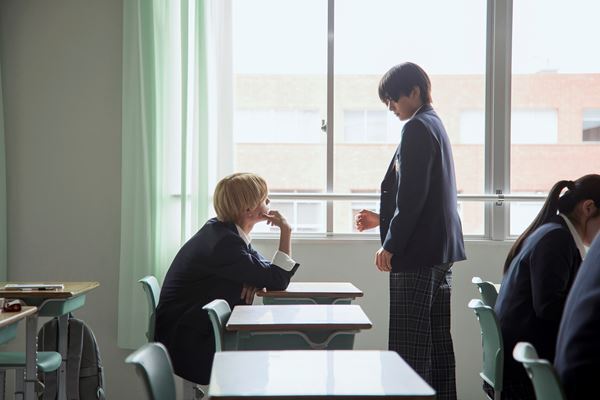 高橋恭平に岩瀬洋志がガチ告白!? 映画『山口くんはワルくない』片想いが弾ける新写真＆特別スポット公開