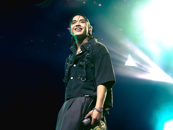 VXON、日本プロジェクト始動をサプライズ発表　フィリピン単独公演『Kalawakan: The Evolution』大熱狂