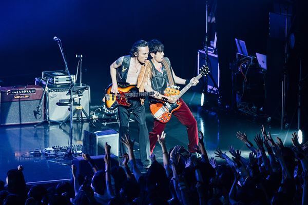 Rockon Social Club、全国ツアー開幕　男闘呼組セルフカバー曲「DAYBREAK」「Midnight Train」披露＆11週連続先行配信ジャケット一挙公開