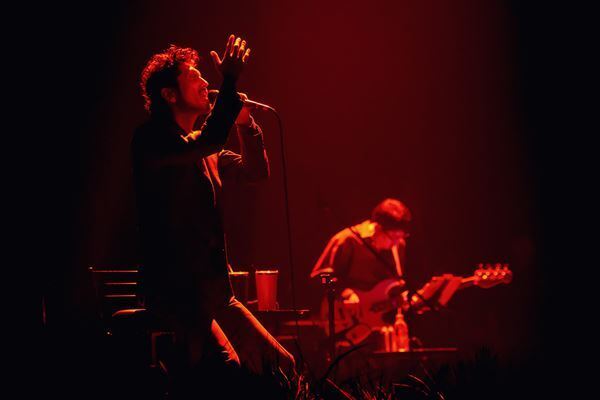 平井 堅、30周年ツアー『Ken's Bar』東京ファイナル映像作品化　本人メッセージ掲載ブックレットも
