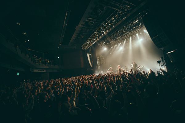 Dannie May、結成の地・渋谷で掴んだソールドアウト！熱狂の渦に巻き込んだツアーファイナルを徹底レポ、次なる舞台は悲願のZeppへ