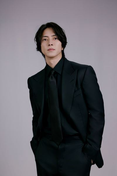山下智久「やっと研修期間が終わった」30年を振り返って語る、ここから始まる新しい自分