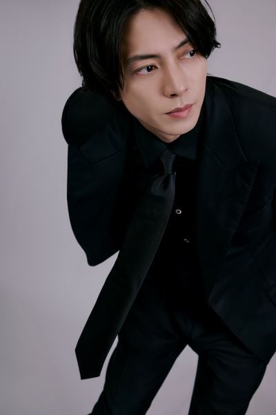 山下智久「やっと研修期間が終わった」30年を振り返って語る、ここから始まる新しい自分