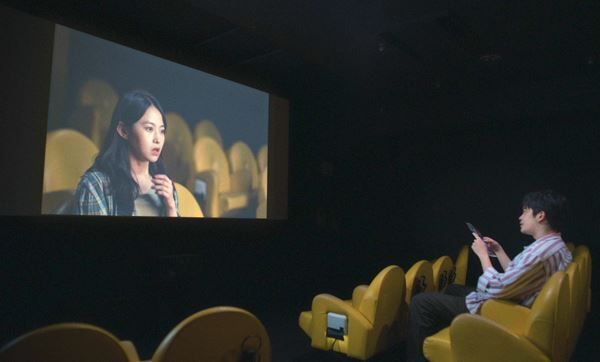 ヨーロッパ企画・上田誠が長編映画を監督。「受け入れてもらえるのであれば、続けていきたい」