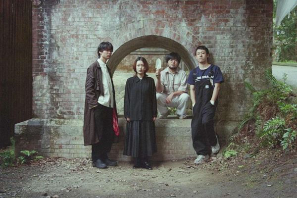 砂場泥棒、1stフルアルバム『公○』を10月28日(水)にリリース