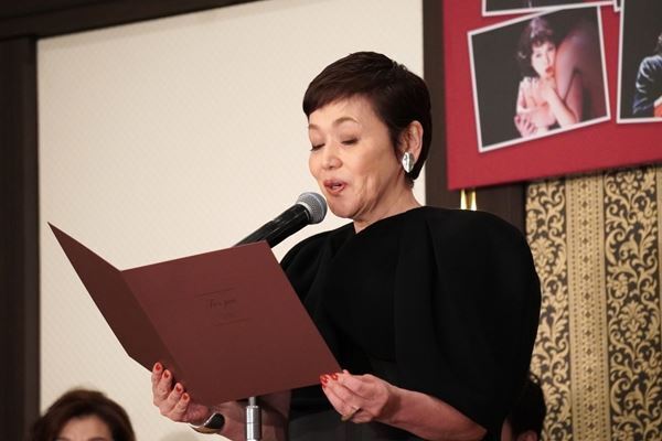 大竹しのぶ「エネルギーを見せつけたい」上演15周年記念公演『ピアフ』2026年開幕