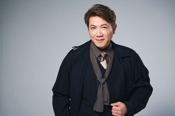 現職総理大臣の父と息子が入れ替わる!?　池井戸潤作品を舞台化した“痛快政治コメディ”『民王』有澤樟太郎×別所哲也インタビュー