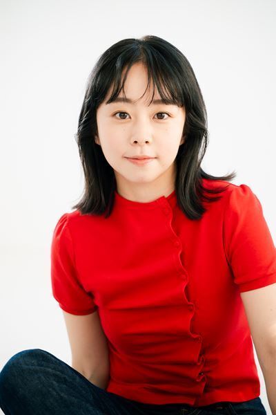 岡田利規『映画を撮りたいゾンビの演劇』開幕　舞台写真＆コメント到着