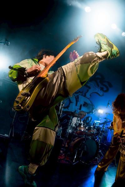 【Wienners 新体制ライブレポート】ついに始動！玉屋2060%が断言する新ボーカルYUURIが放つ圧倒的「フロントパーソン」の輝き！