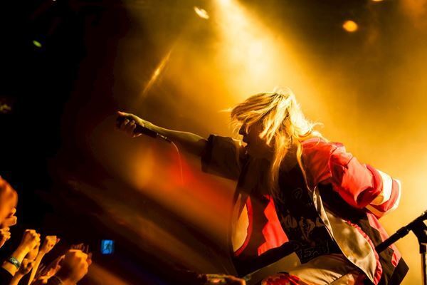 【Wienners 新体制ライブレポート】ついに始動！玉屋2060%が断言する新ボーカルYUURIが放つ圧倒的「フロントパーソン」の輝き！