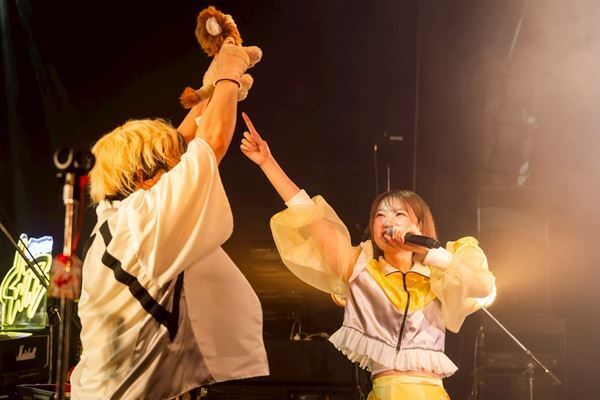 【Wienners 新体制ライブレポート】ついに始動！玉屋2060%が断言する新ボーカルYUURIが放つ圧倒的「フロントパーソン」の輝き！