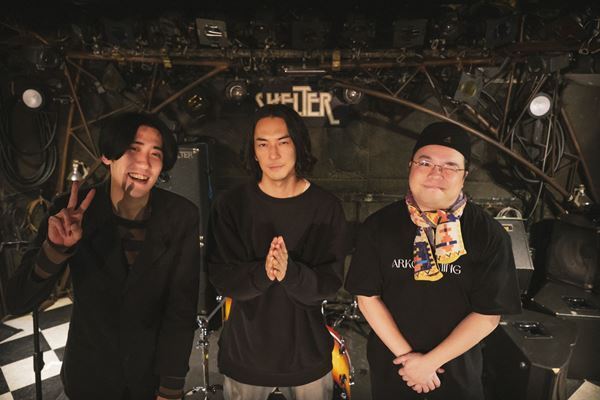 有島コレスケのソロプロジェクト・arko lemmingが7年ぶりのワンマンで魅せた、弾き語りからノイジーなファンクまでの実験的ステージをレポート！