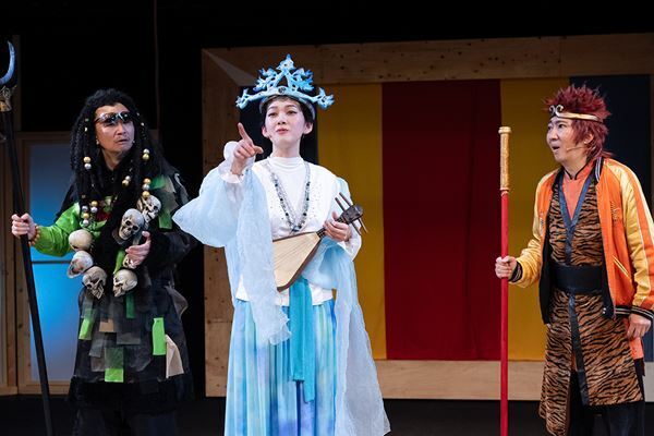 柄本時生、成河ら出演のKAATカナガワ・ツアー・プロジェクト第三弾の舞台写真が到着　長塚圭史「新作はパンクな芝居」