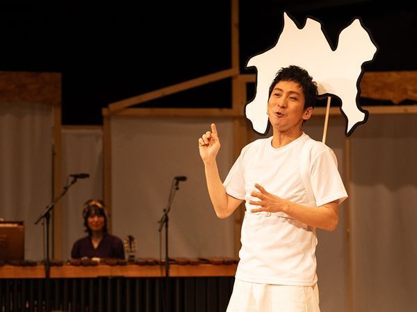 柄本時生、成河ら出演のKAATカナガワ・ツアー・プロジェクト第三弾の舞台写真が到着　長塚圭史「新作はパンクな芝居」