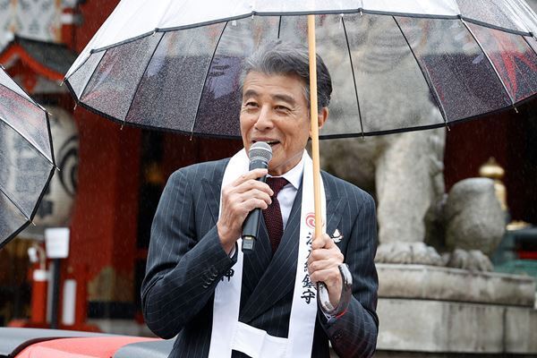 西野七瀬が舘ひろしへまさかの暴言!? 映画『免許返納!?』ヒット祈願イベントで撮影秘話が明らかに