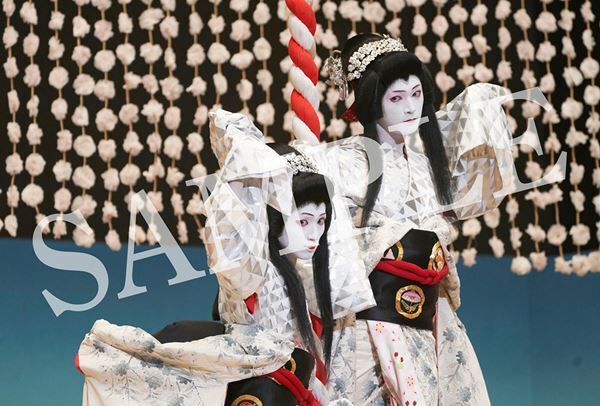 映画『国宝』吉沢亮×横浜流星の劇中カットが特典に！ ポストカード全3種の配布が決定