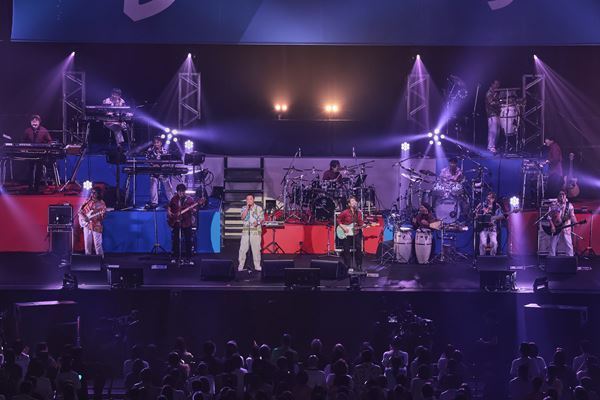 スターダスト☆レビューと杉山清貴＆オメガトライブ、初のジョイントライブ 10,000人を魅了!!【オフィシャルレポート】