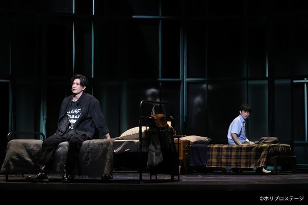 柿澤勇人×吉沢亮主演『ディア・エヴァン・ハンセン』開幕に先駆け、舞台写真とコメントが到着