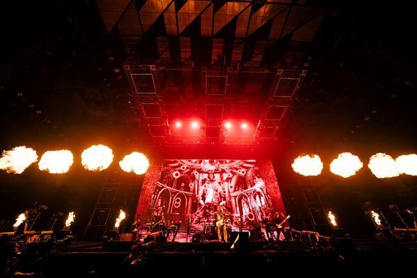 45周年を迎える布袋寅泰『HOTEI 45th CELEBRATION GIGS』開催！Day 2 “BIRTHDAY” オフィシャルレポート到着