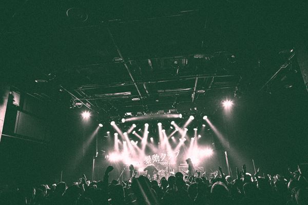 暴動クラブ ツアー・ファイナル 代官山UNITライブレポ　もうとめられない！暴動クラブは向こう側へ突き抜けた！【オフィシャルレポート】