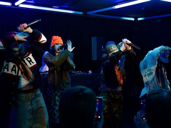 DABO＆DJ HAZIMEがCYRENに託した“リアル” 10代の5人が鳴らす本物のHIP HOP　初ライブ＆インタビューで見えた、CYRENの現在地