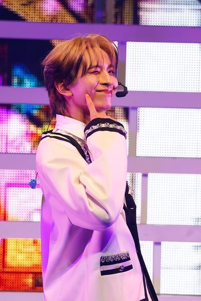 ICEx、“青春のすべて”を懸けた3年間を体現した一夜「ICEx 3rd Anniversary Concert 2026 "ICEx School“」ライブレポート