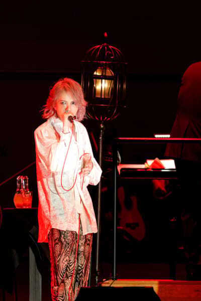 HYDE、オーケストラツアー横浜＆ウィーン公演を2作品同時映像化！ 全17公演を追ったドキュメンタリーも収録
