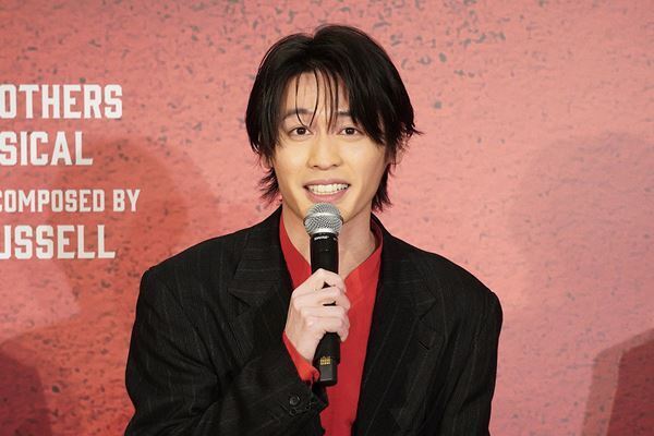 小林亮太＆山田健登、渡邉蒼＆島太星　“生き別れた双子”Wキャストが勢ぞろい『ブラッド・ブラザーズ』会見で生歌唱も披露
