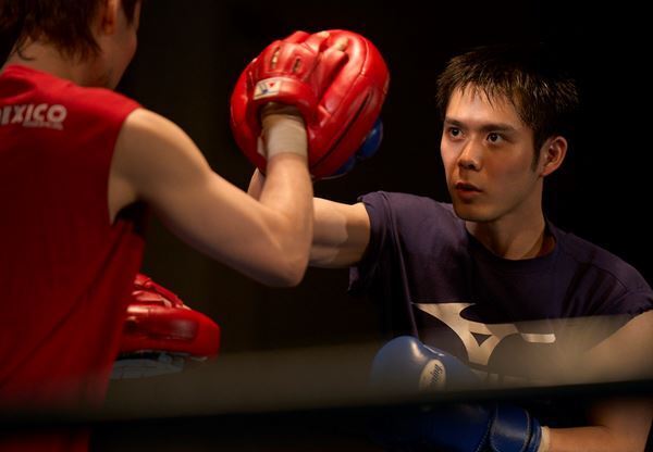 綾瀬はるか主演『人はなぜラブレターを書くのか』當真あみ、妻夫木聡、佐藤浩市ら最新カット12点公開