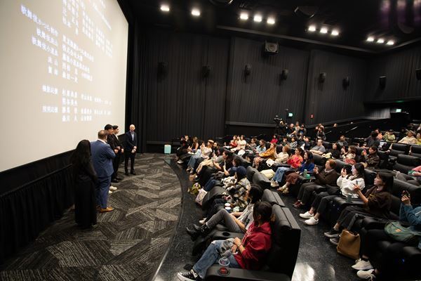 吉沢亮、李相日監督がアメリカで『国宝』キャンペーン実施　LA＆NY上演会レポート