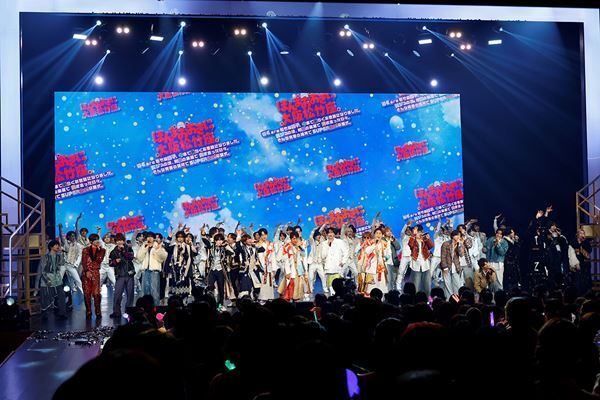 大阪松竹座が5月末で閉館。SUPER EIGHTら歴代「松竹座男子」総勢92名が集結し感謝の特別公演を開催