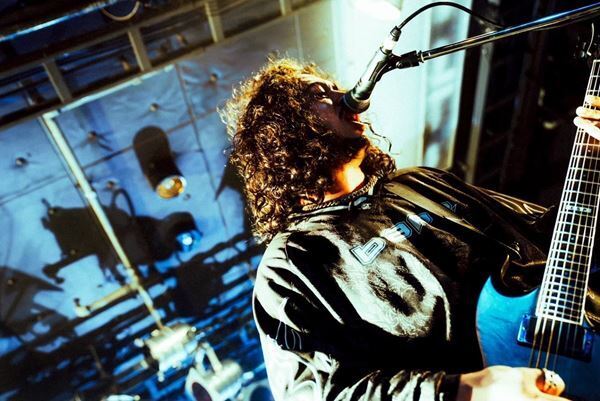 『Grasshopper vol.39』最も激しく、最も自由な一夜――Dimrays、Earthists.、The Cards I Playが渋谷で共鳴した熱狂のライブレポート