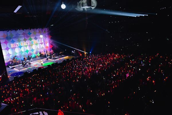 伊藤 蘭、キャンディーズ名曲12曲と趣里との特別共演で魅了　ツアー東京公演レポート【オフィシャルレポート】