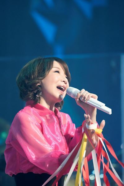 伊藤 蘭、キャンディーズ名曲12曲と趣里との特別共演で魅了　ツアー東京公演レポート【オフィシャルレポート】