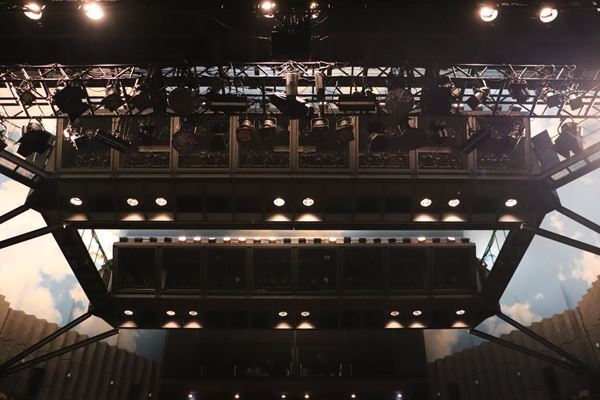 【レポート】サヨナラ 世田谷パブリックシアター青空天井 劇場ツアー