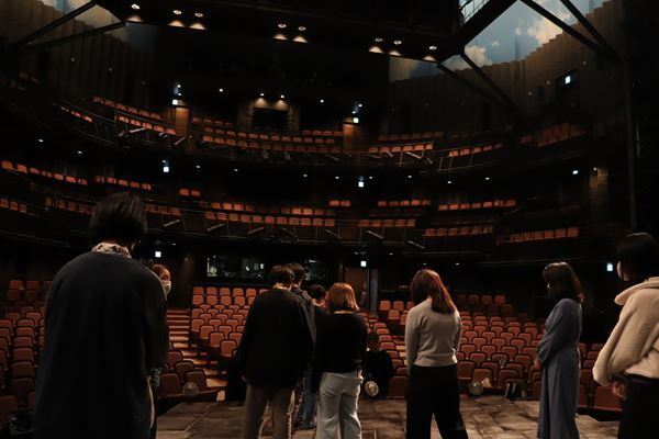 【レポート】サヨナラ 世田谷パブリックシアター青空天井 劇場ツアー