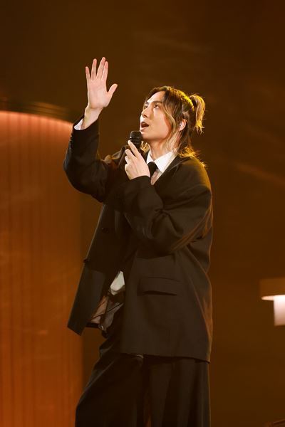 サカナクションが8冠　Mrs. GREEN APPLE、Fujii Kaze、HANAらが主要賞受賞『MUSIC AWARDS JAPAN 2026』