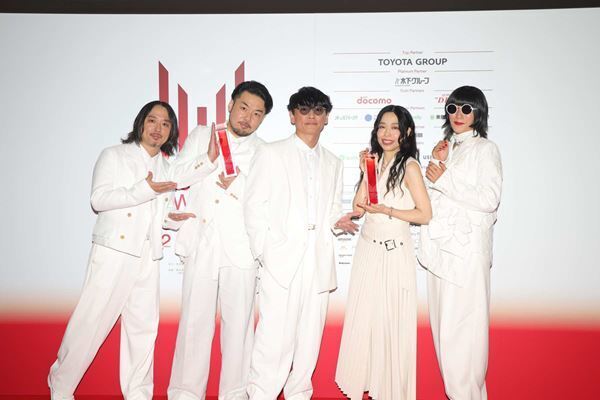サカナクションが8冠　Mrs. GREEN APPLE、Fujii Kaze、HANAらが主要賞受賞『MUSIC AWARDS JAPAN 2026』