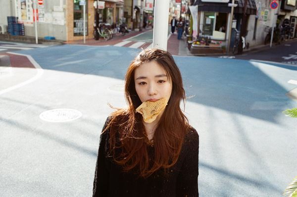 にしな、3rdアルバム『日々散漫』本日リリース　収録曲より「グローリー」MV公開