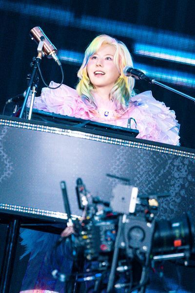 Mrs. GREEN APPLE、バンド史上初のMUFGスタジアム4DAYS完遂　ツアーファイナルを24時間限定アーカイブ配信